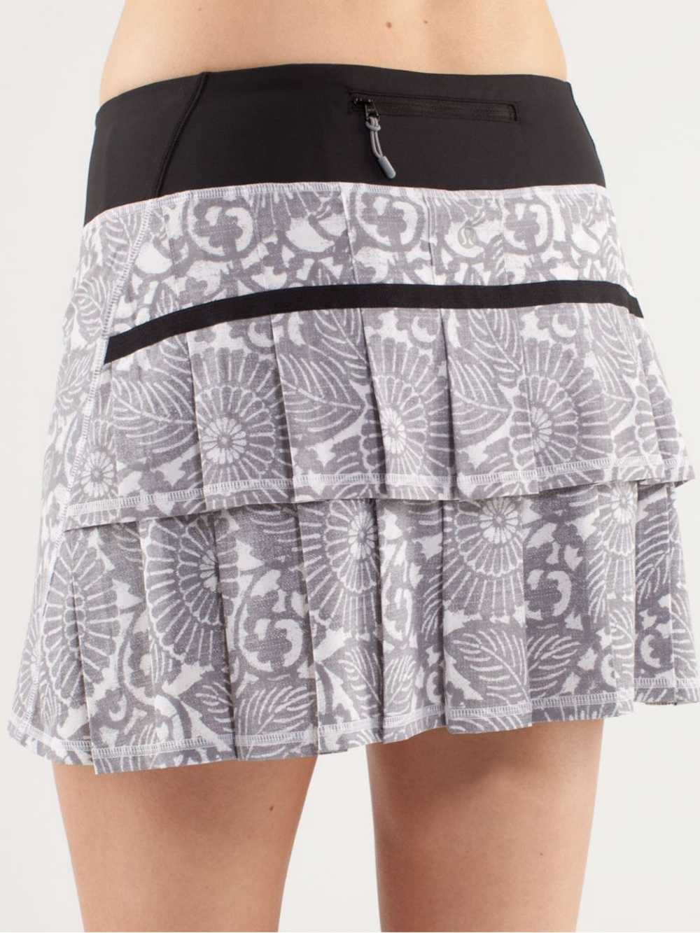 Lululemon Run Pace Setter Skirt Size 10 Tall Beachy Floral Tennis Pickleball